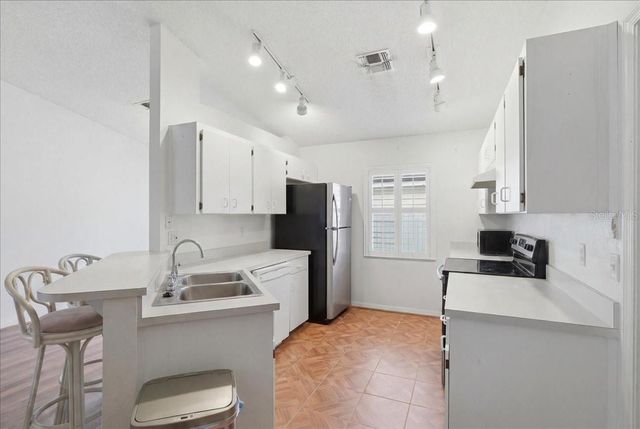406 SAINT ANNS DRIVE, Winter Haven, FL 33884