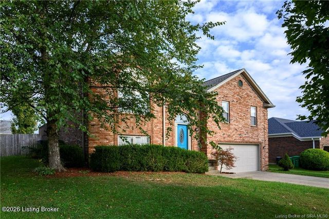 1034 Brookstone Ct, Georgetown, IN 47122