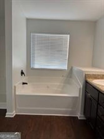 313 Clover Brook Drive, Locust Grove, GA 30248