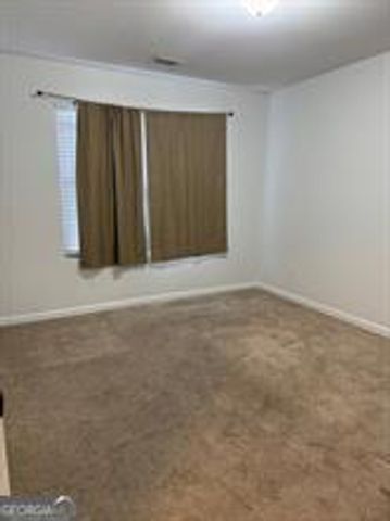313 Clover Brook Drive, Locust Grove, GA 30248