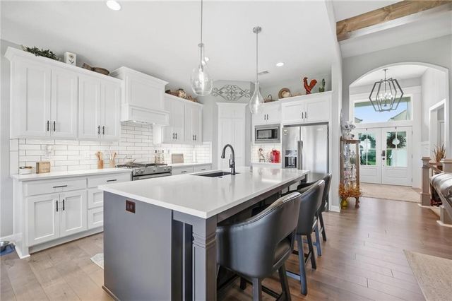16955 S Elmridge Street, Olathe, KS 66062