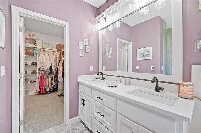 16955 S Elmridge Street, Olathe, KS 66062