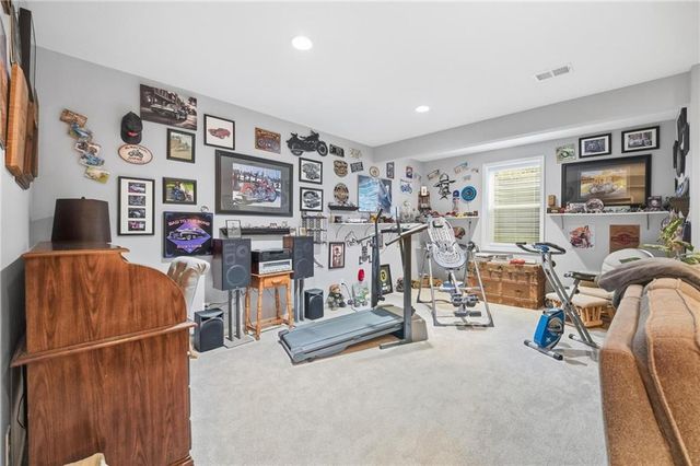 16955 S Elmridge Street, Olathe, KS 66062