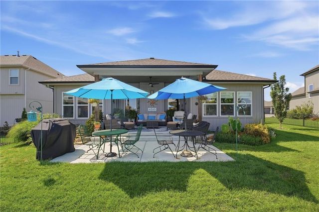 16955 S Elmridge Street, Olathe, KS 66062