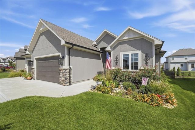 16955 S Elmridge Street, Olathe, KS 66062