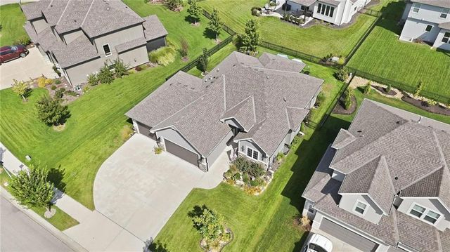 16955 S Elmridge Street, Olathe, KS 66062