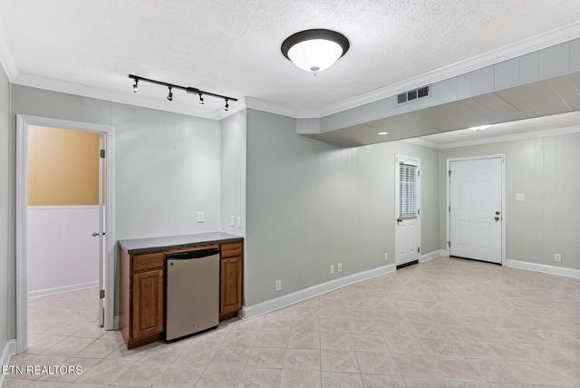 6815 Ward Rd, Knoxville, TN 37918