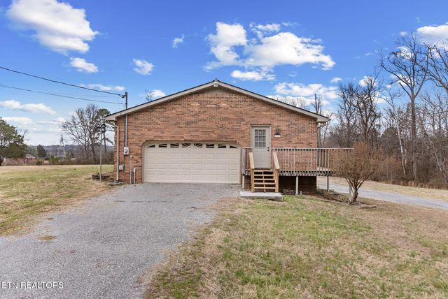 6815 Ward Rd, Knoxville, TN 37918
