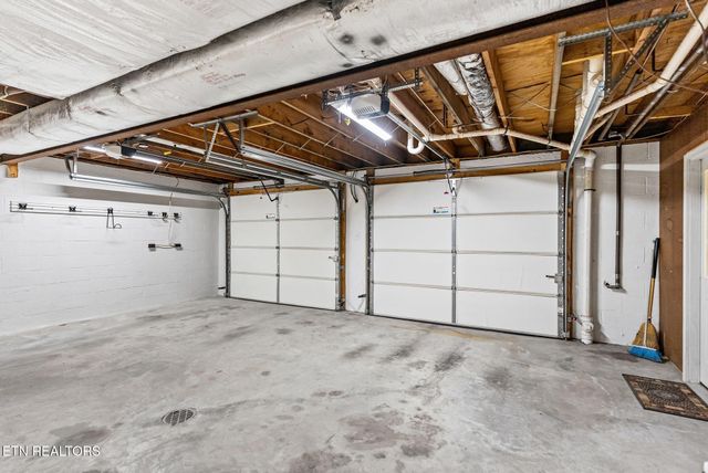 6815 Ward Rd, Knoxville, TN 37918