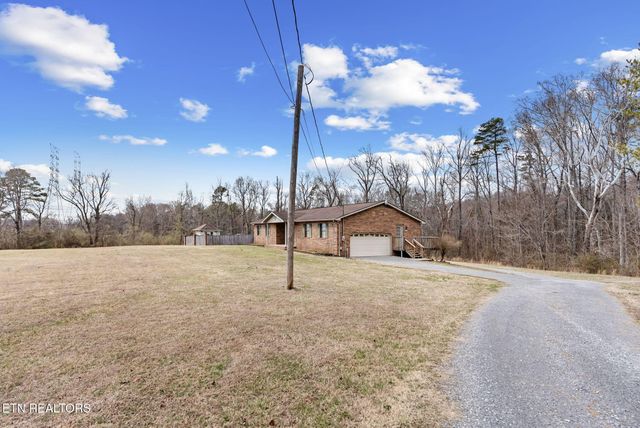 6815 Ward Rd, Knoxville, TN 37918