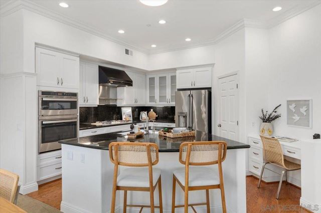 2738 Mackinnon Ranch Rd, Cardiff By The Sea, CA 92007