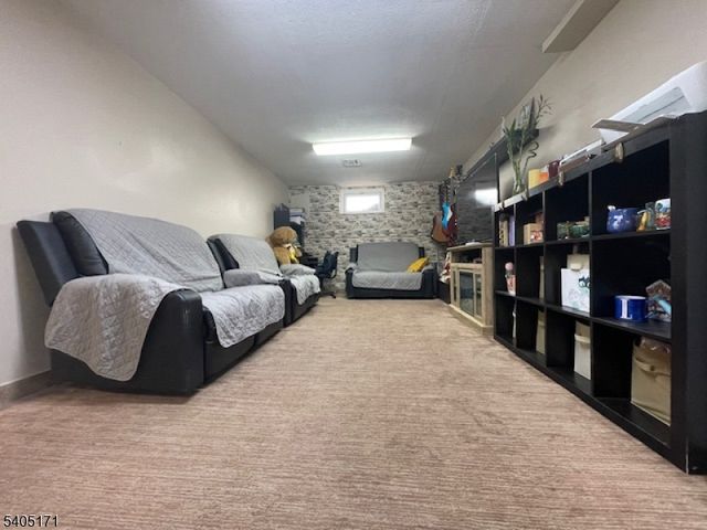 130 Valley View Rd, Hillside Twp., NJ 07205