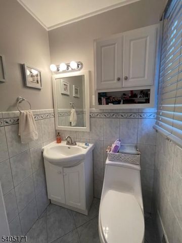 130 Valley View Rd, Hillside Twp., NJ 07205