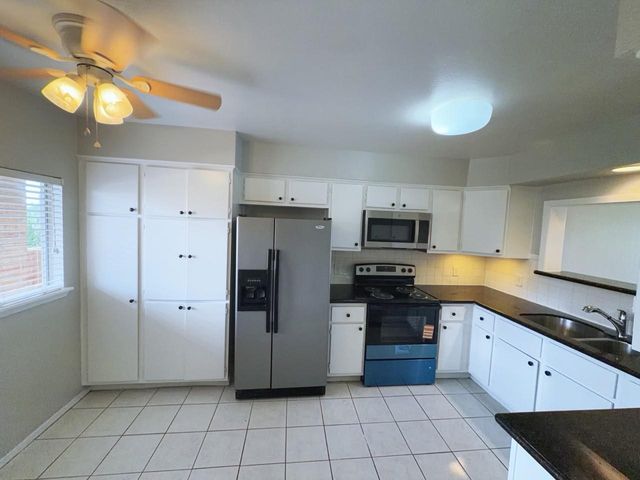 2210 Dorrington Street 405, Houston, TX 77030