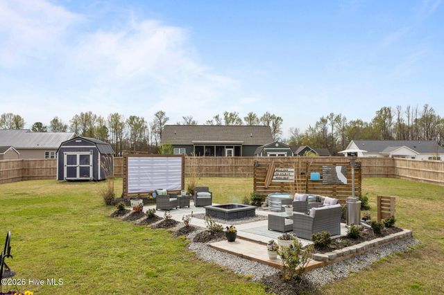 4724 Virginia Dare Drive, Washington, NC 27889