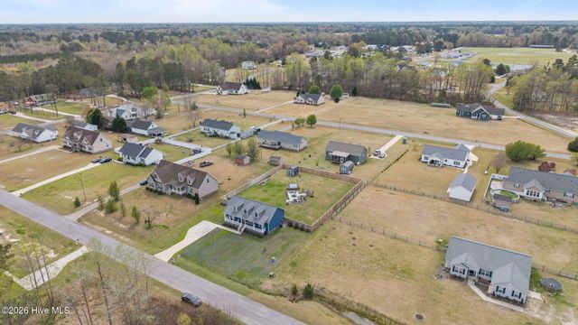 4724 Virginia Dare Drive, Washington, NC 27889