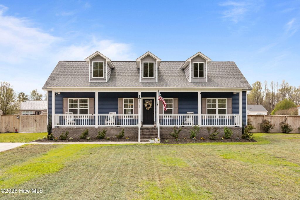 4724 Virginia Dare Drive, Washington, NC 27889