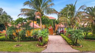 465 NW Dover Court, Port St. Lucie, FL 34983
