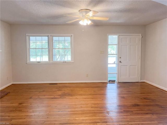 4307 Greenwood DR, Portsmouth, VA 23701