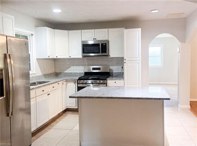 4307 Greenwood DR, Portsmouth, VA 23701