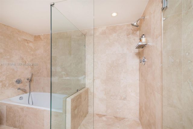 102 24th Street 1019, Miami Beach, FL 33139