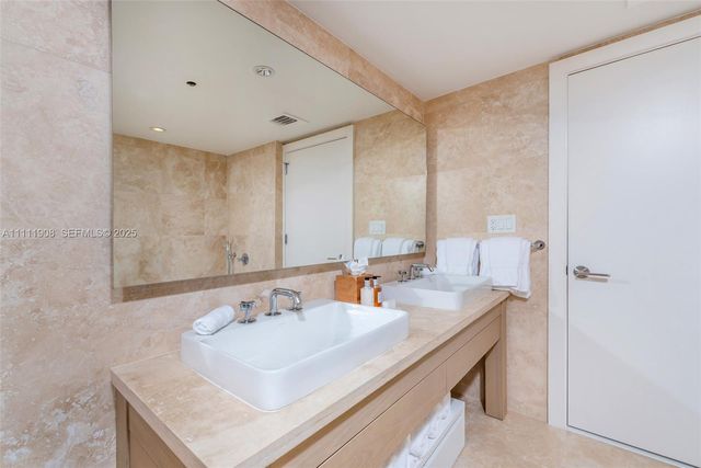 102 24th Street 1019, Miami Beach, FL 33139