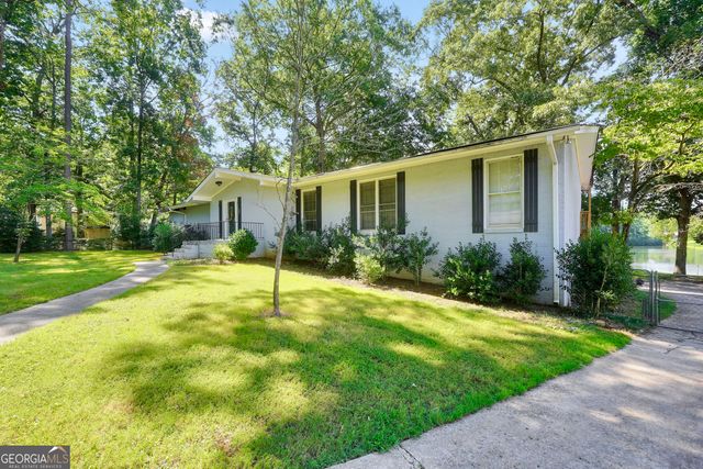 1327 Lakeshore Drive, Griffin, GA 30224