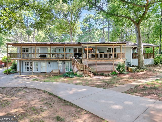1327 Lakeshore Drive, Griffin, GA 30224
