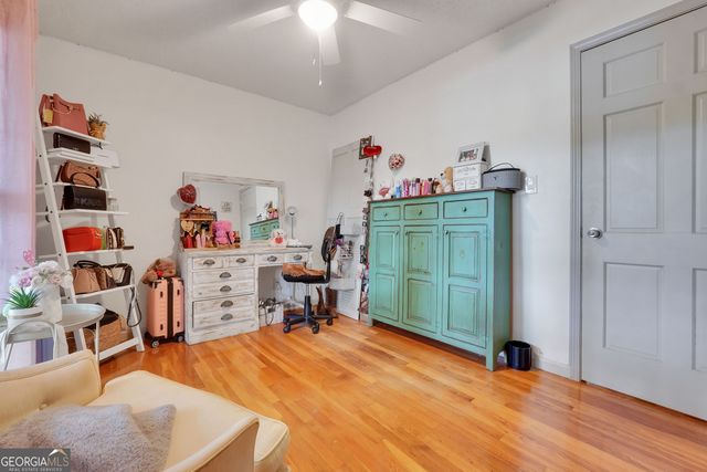 1327 Lakeshore Drive, Griffin, GA 30224