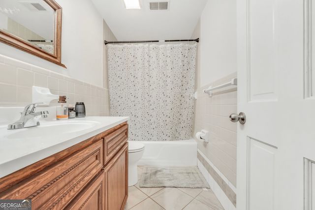1327 Lakeshore Drive, Griffin, GA 30224