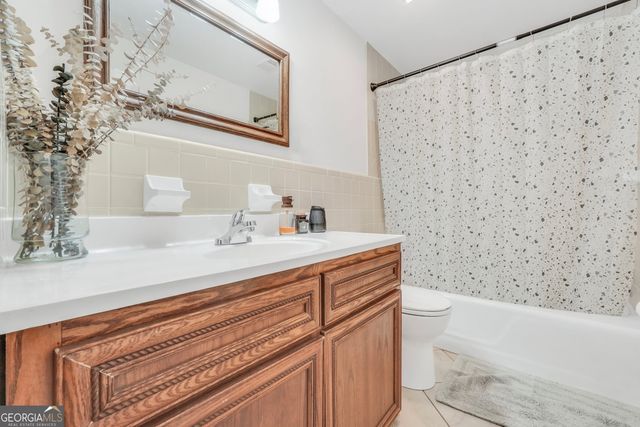 1327 Lakeshore Drive, Griffin, GA 30224