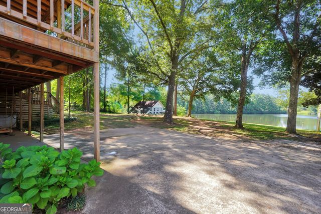 1327 Lakeshore Drive, Griffin, GA 30224