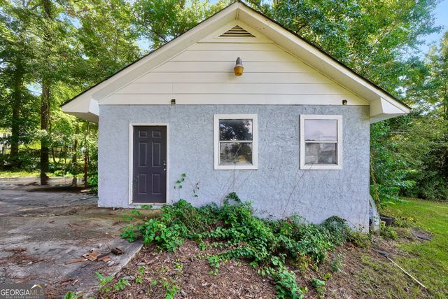 1327 Lakeshore Drive, Griffin, GA 30224