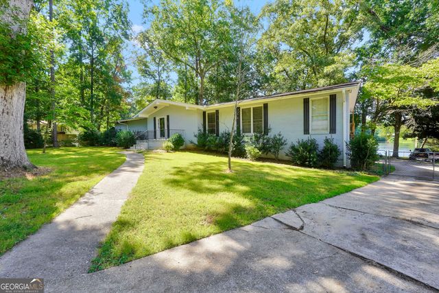 1327 Lakeshore Drive, Griffin, GA 30224