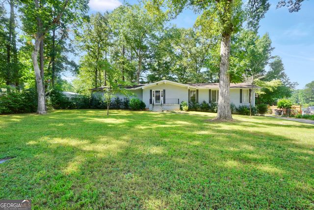 1327 Lakeshore Drive, Griffin, GA 30224