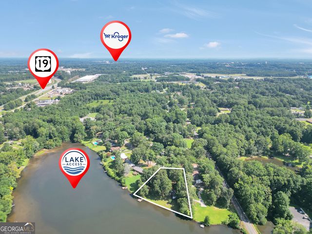 1327 Lakeshore Drive, Griffin, GA 30224