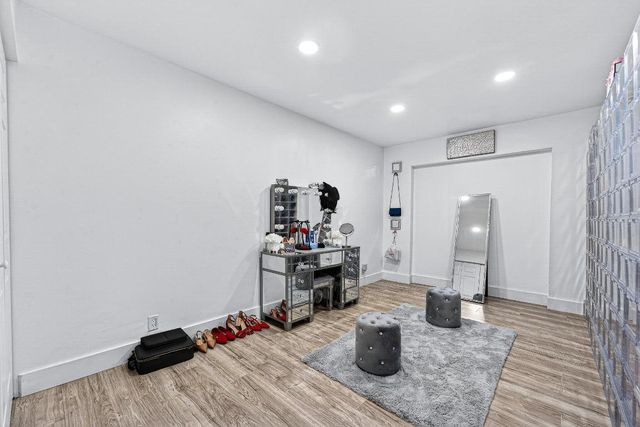 851 SW 67th Avenue, North Lauderdale, FL 33068