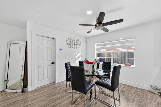 851 SW 67th Avenue, North Lauderdale, FL 33068