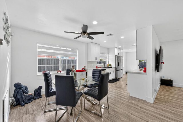 851 SW 67th Avenue, North Lauderdale, FL 33068