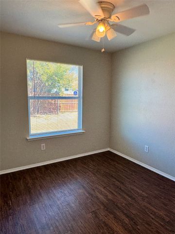 225 AMHERST Drive, Forney, TX 75126