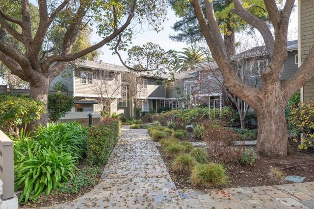 708 University Drive, Menlo Park, CA 94025