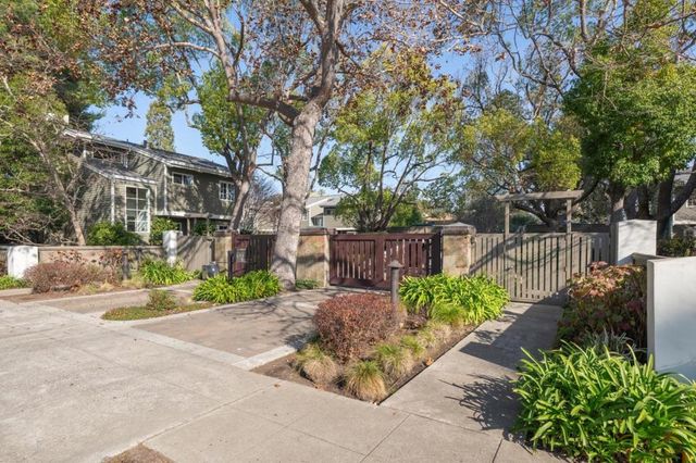 708 University Drive, Menlo Park, CA 94025