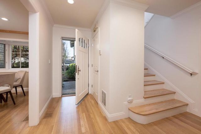 708 University Drive, Menlo Park, CA 94025