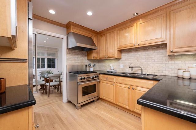 708 University Drive, Menlo Park, CA 94025