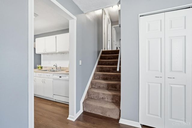 5818 Mt Vernon Drive, Miami Twp, OH 45150