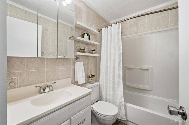 5818 Mt Vernon Drive, Miami Twp, OH 45150