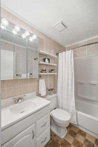 5818 Mt Vernon Drive, Miami Twp, OH 45150