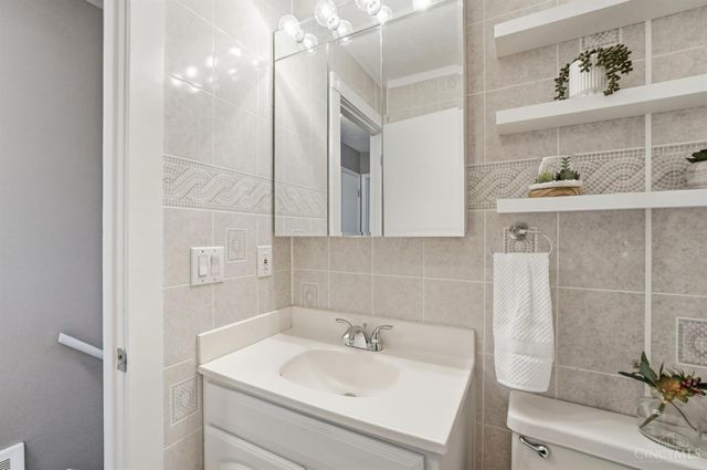 5818 Mt Vernon Drive, Miami Twp, OH 45150