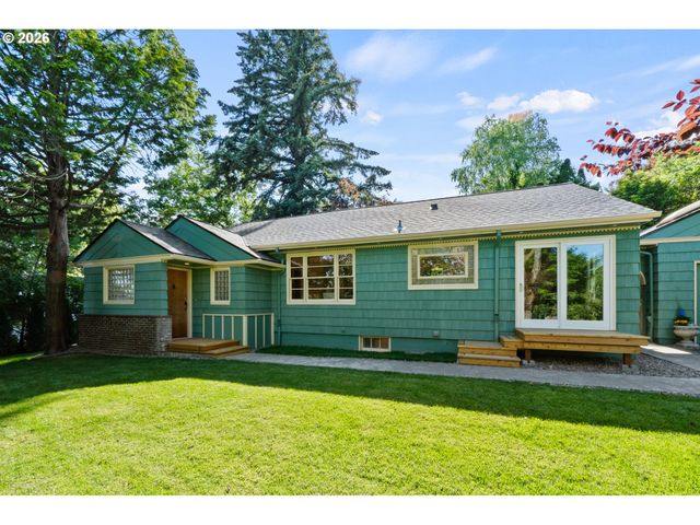 4575 Sw DOGWOOD Ln, Portland, OR 97225