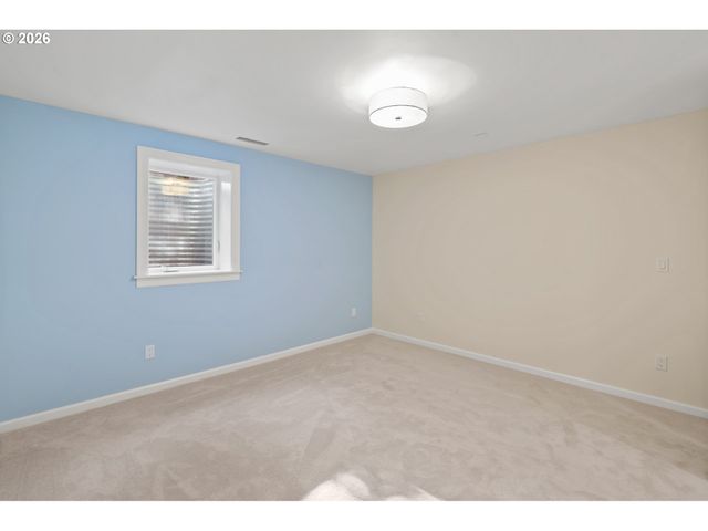 4575 Sw DOGWOOD Ln, Portland, OR 97225